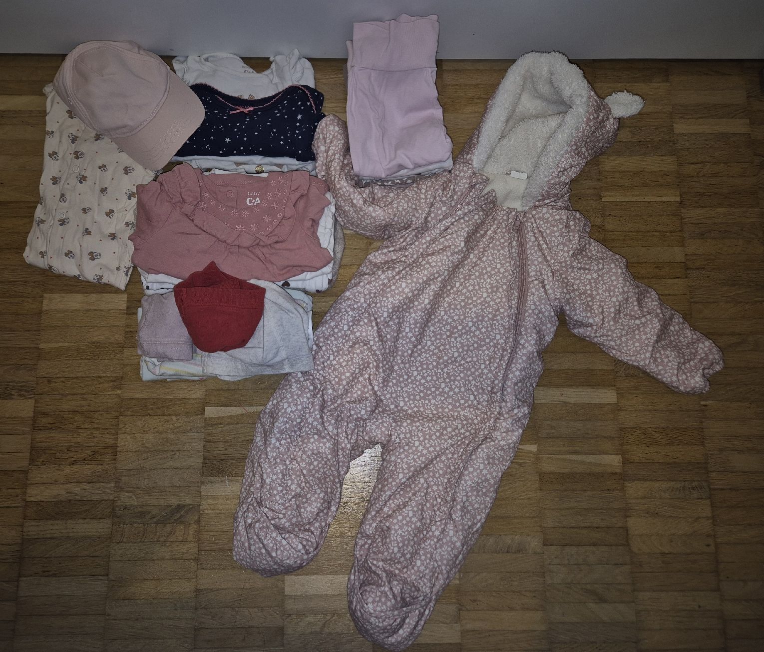 Lotti & Set di vestiti: Kleiderpaket Mädchen, Gr. 74 – Usato da Jona venduto da Davero_2709