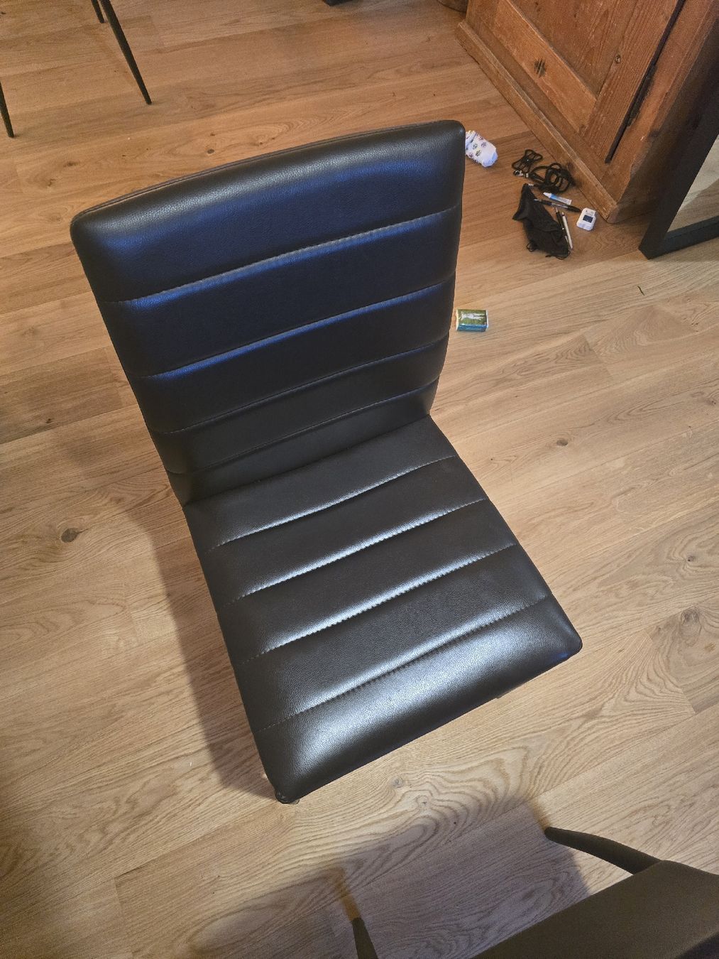 Chaises: Eszimmer Stuhl Dunkelbraun 2x – D'occasion à Liestal par 08150815 2