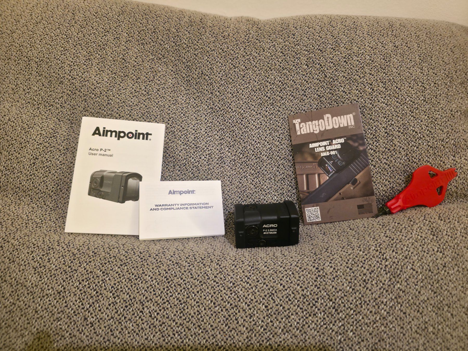 Aimpoint Tutti gli attrezzi: Aimpoint ACRO P-2 Sight mit Tango Down Lensguard – Nuovo (secondo la descrizione) da Steffisburg venduto da Davga 6