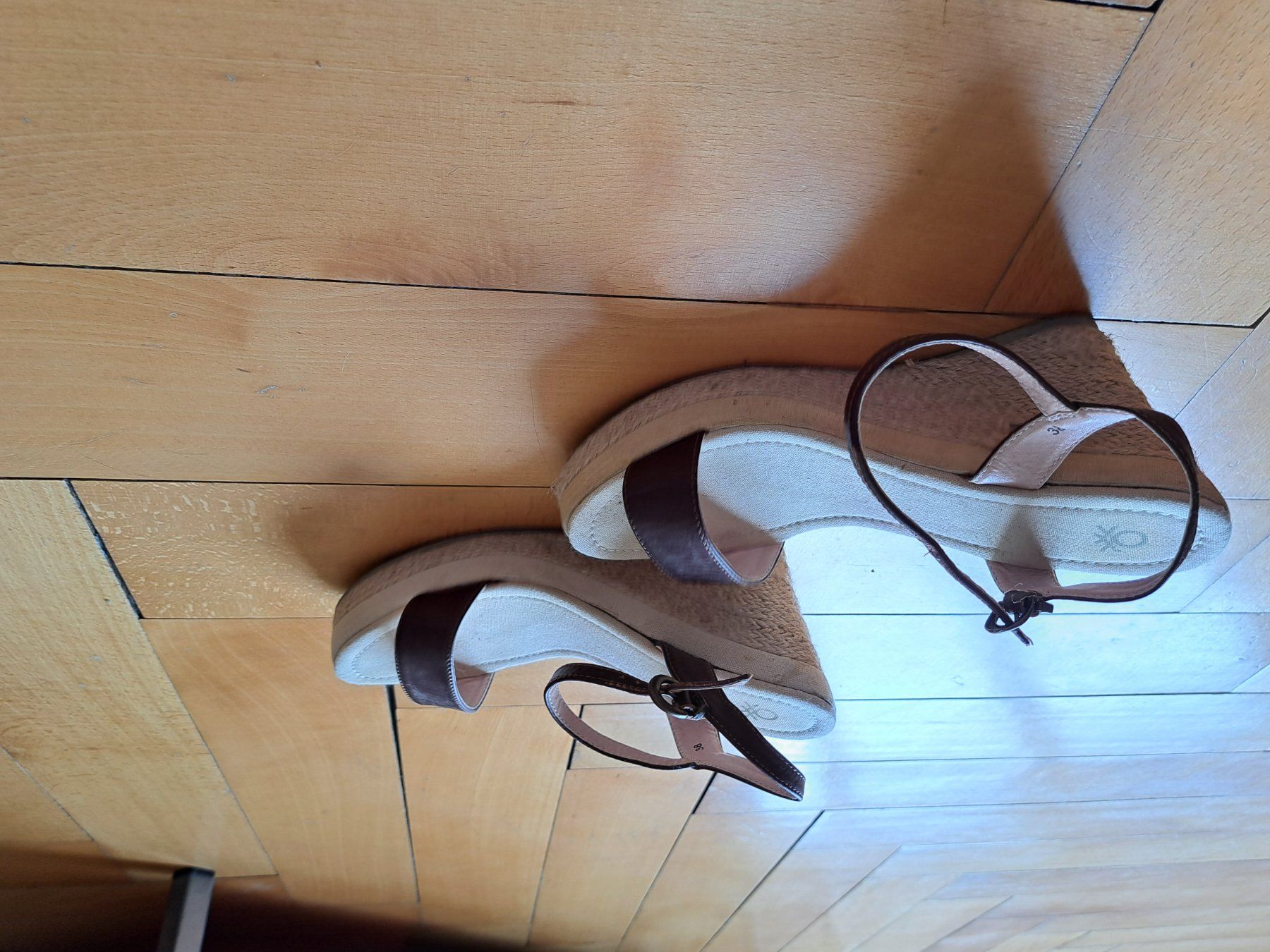 Benetton Scarpe da donna: Espadrilles compensées t. 38 cuir brun Benetton – Usato da Genève venduto da elo_t28p 3