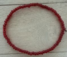 Rote Armkette Glasperlen, elastisch