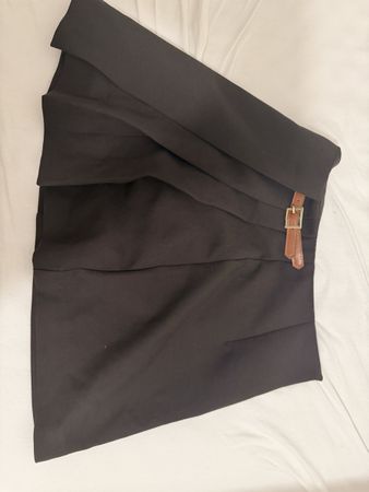 Damenrock Zara schwarz Grösse XS neu mit Etikett