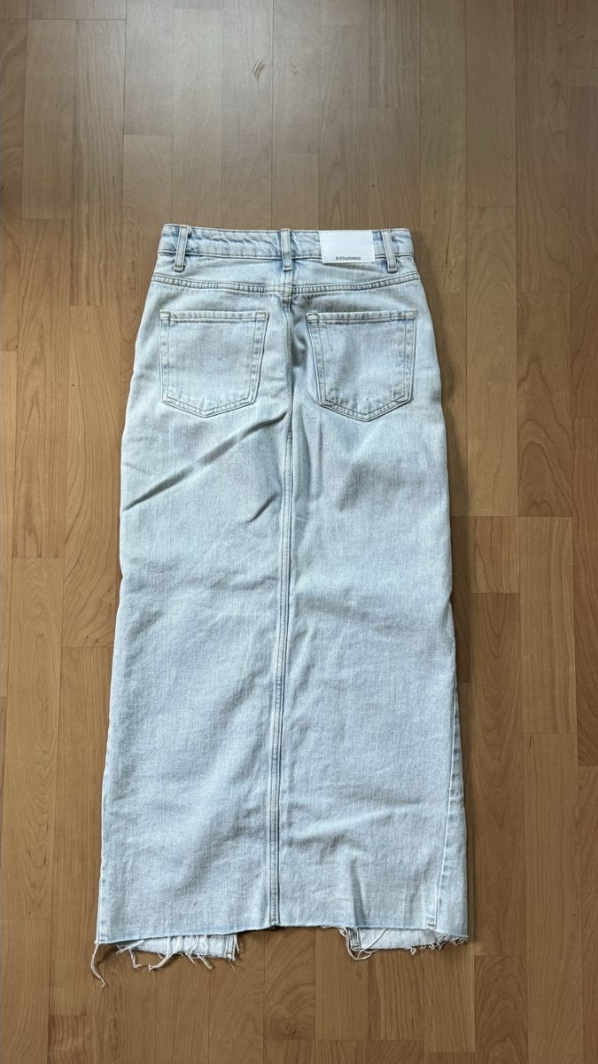 Stradivarius Gonne: Stradivarius Jeansrock mit Schlitz, Grösse 32 – Usato da Kreuzlingen venduto da EmineColak 4