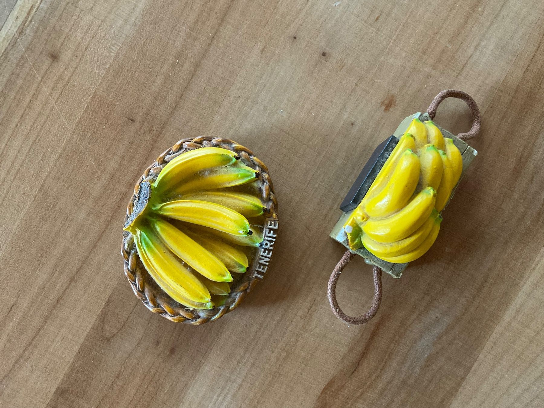 Magnete: 2 x Magnet / Bananen Teneriffa – Gebraucht aus Rümlang von euqinom16 2