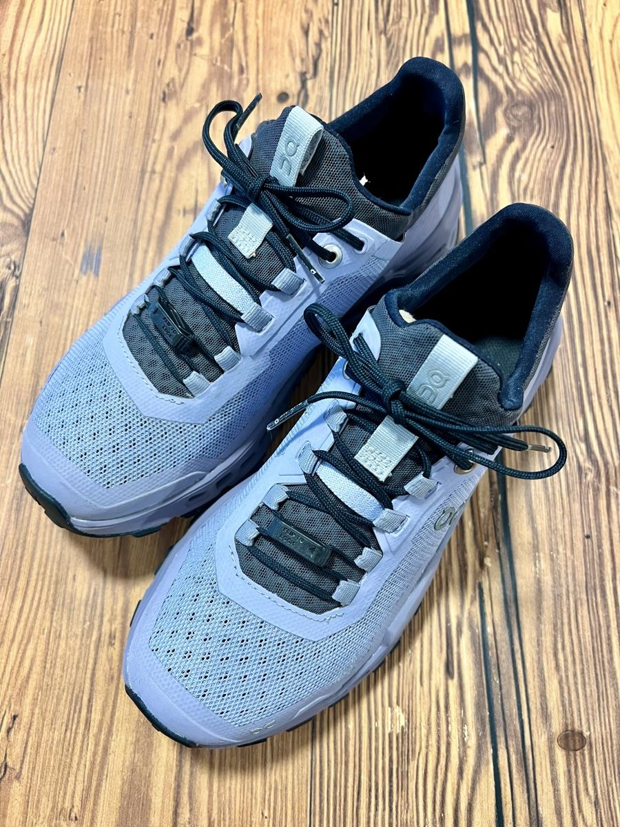 On Scarpe da donna: On Cloud Laufschuhe, violett, Gr. 37 Top! – Usato da Scuol venduto da ricos81 2