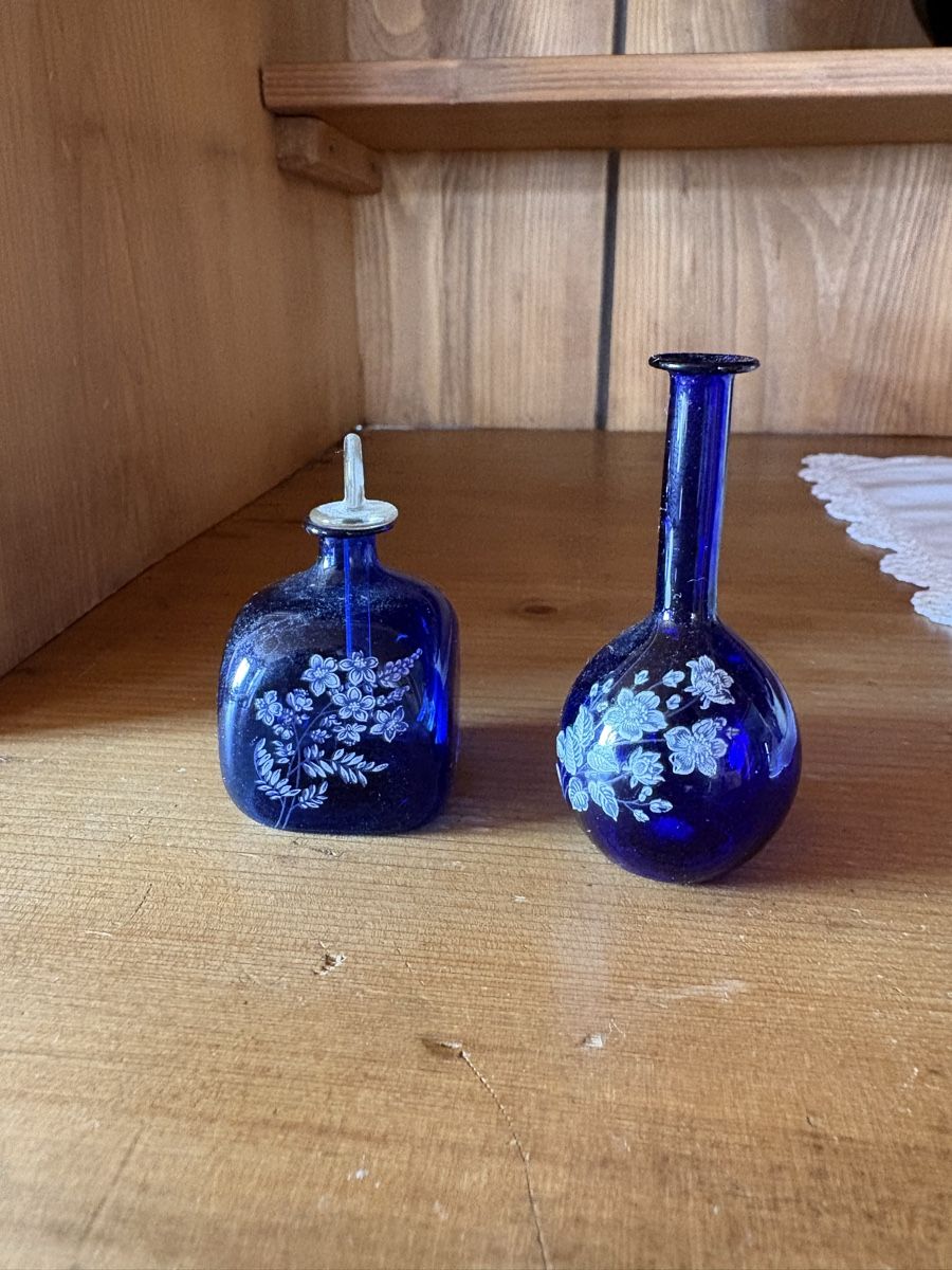 Murano Flaconi: 2 petits flacons bleu cobalt - Murano – Usato da Zweisimmen venduto da Domii 2