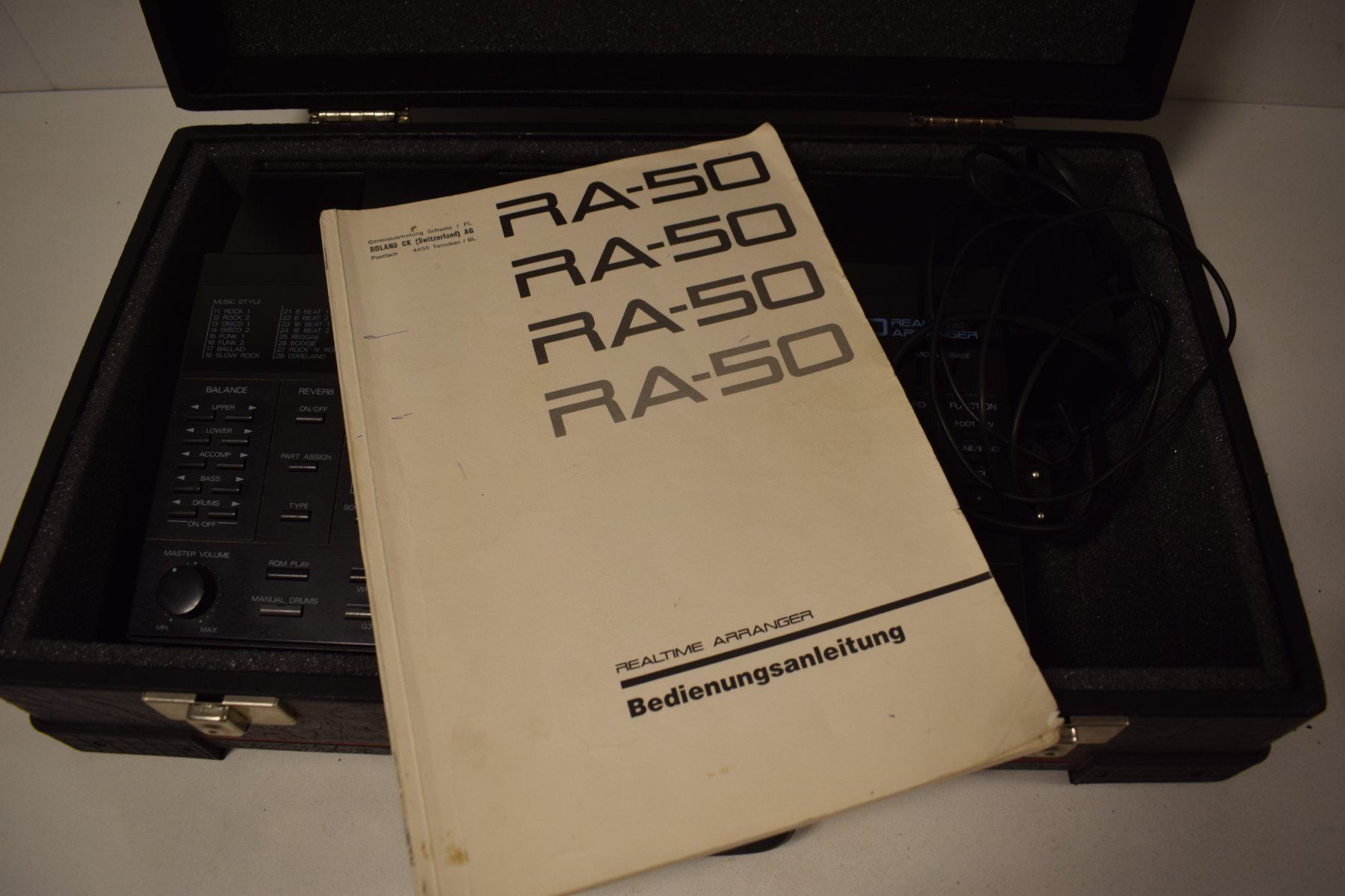 Strumenti musicali: Roland RA-50 Begleitinstrument mit Koffer – Usato da Zürich venduto da Brockito 1