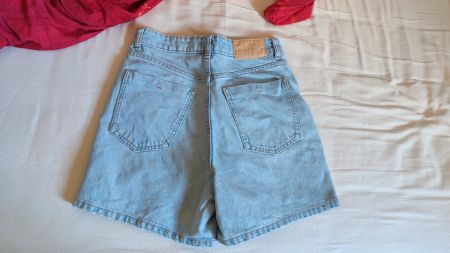 2 Jeans Shorts Zara Damen hellblau+schwarz, Set, Gr.36+38