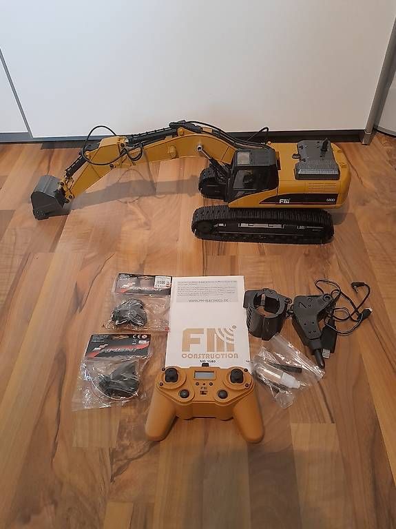 RC Modellbau: Huina 5800 – Neu und originalverpackt aus Dagmersellen von Jfell84