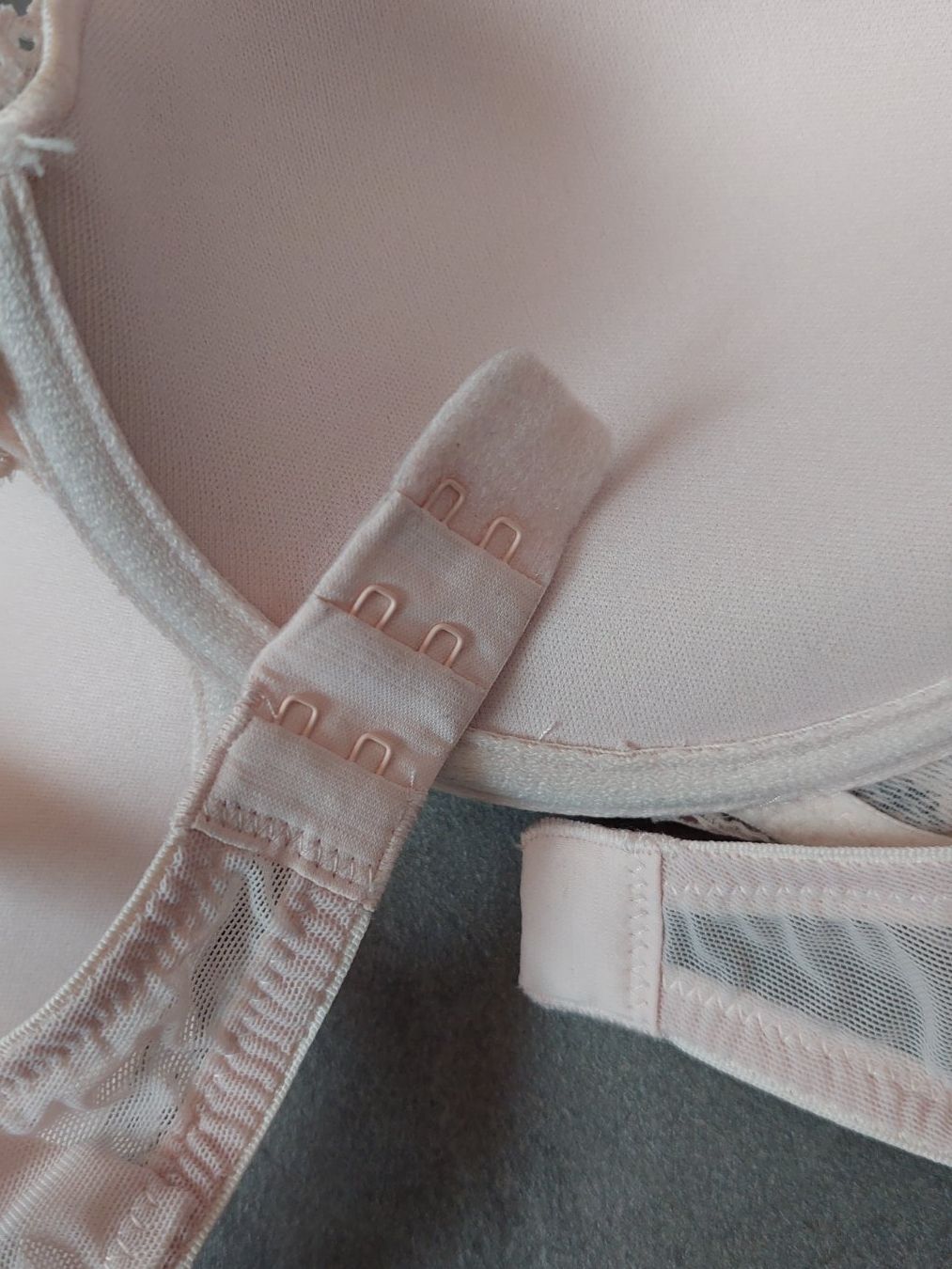 H&M Altra biancheria intima: NEU!  BH Gr. 80B – Nuovo e nell'imballaggio originale da Illgau venduto da usa_c6q6 4
