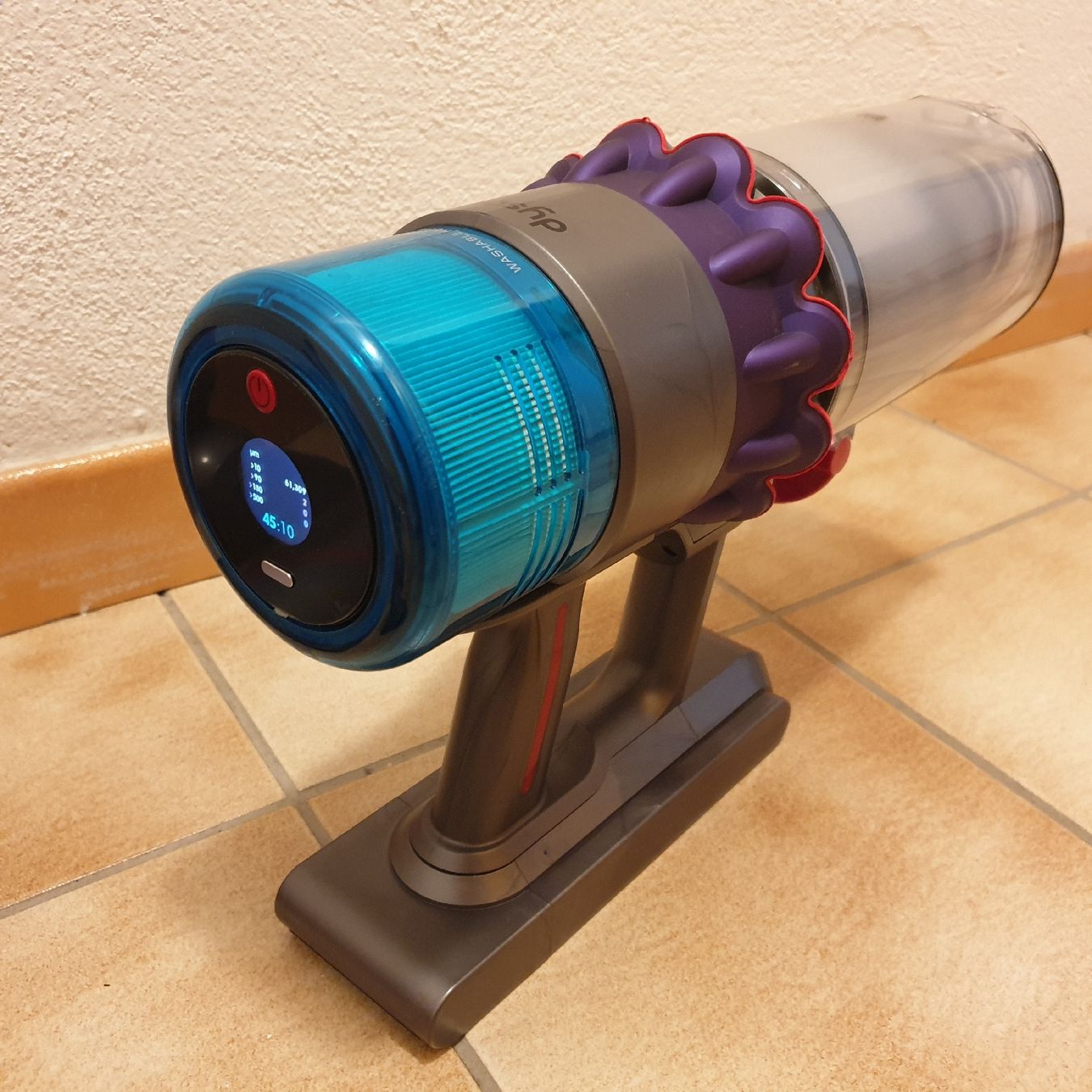 Dyson Aspirateurs & Accessoires: Staubsauger Dyson Gen5detect Absolute – D'occasion à Saxonne (Ayent) par SnowRoof 5