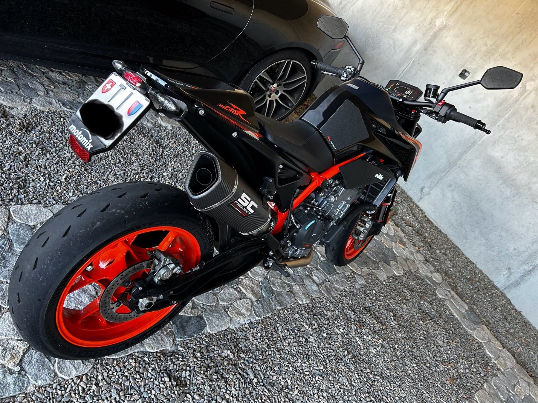 KTM Strada: Duke 890r 2022 – Usato da Pazzallo venduto da 09Mario 2