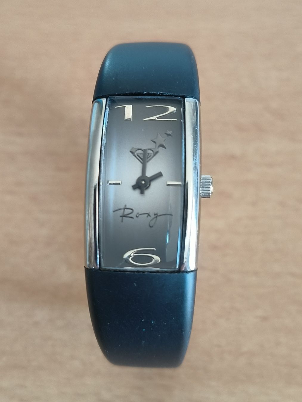 Roxy Uhren: Montre Roxy noire – Gebraucht aus Crissier von Etoile-verte