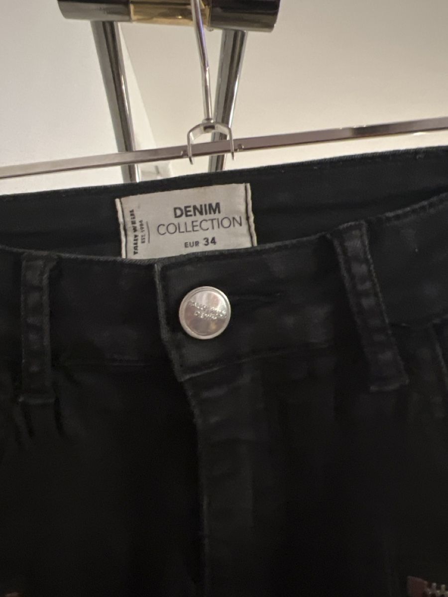 Tally Weijl Jeans: Skinny Jeans Tally – Usato da Oberengstringen venduto da pri_c8jk 1