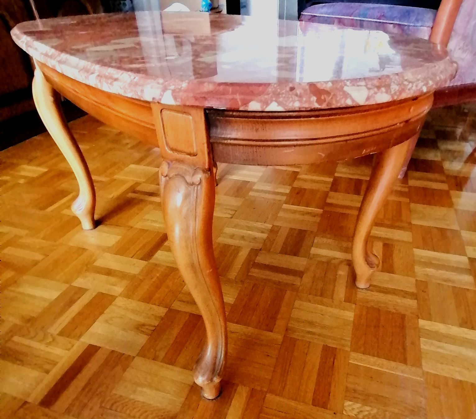 Tavoli: Petite table de salon en marbre – Usato da Valangin venduto da Spitton0