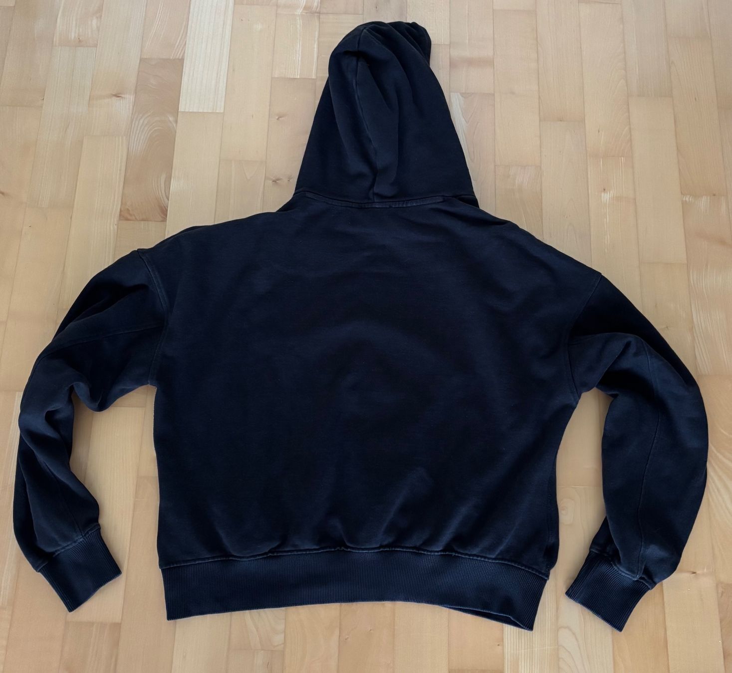 Zara Maglioni & Felpe: Hoodie Zara – Usato da Winterberg ZH venduto da vanilleinspiration 1
