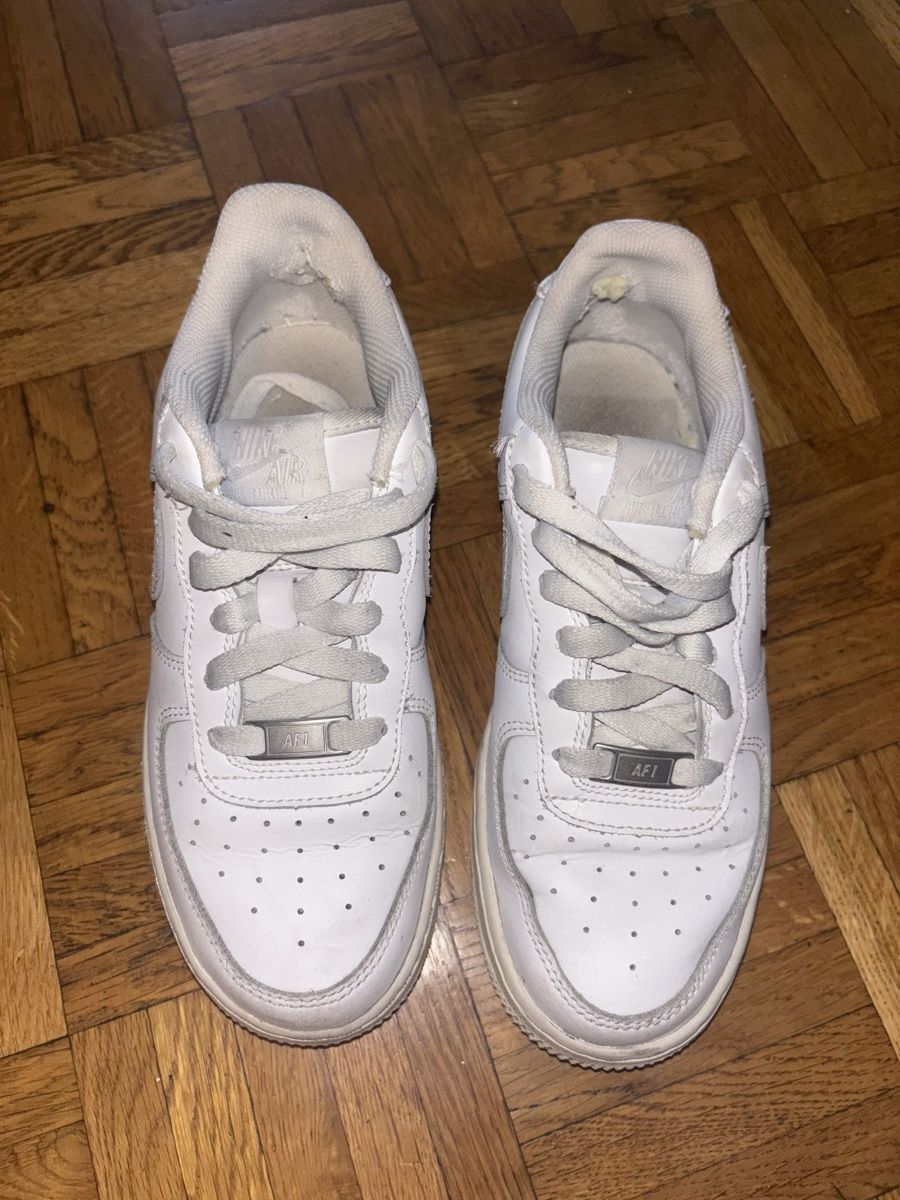 Nike Herrenschuhe: Nike Air Force 1 blanche – Gebraucht aus Chêne-Bougeries von sor_9rzp