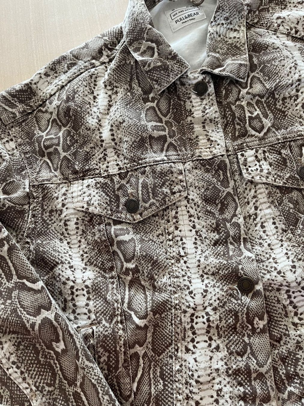 Giacche: Pull & Bear, Jeansjacke, Grösse S – Usato da Bonstetten venduto da Savannah7 1