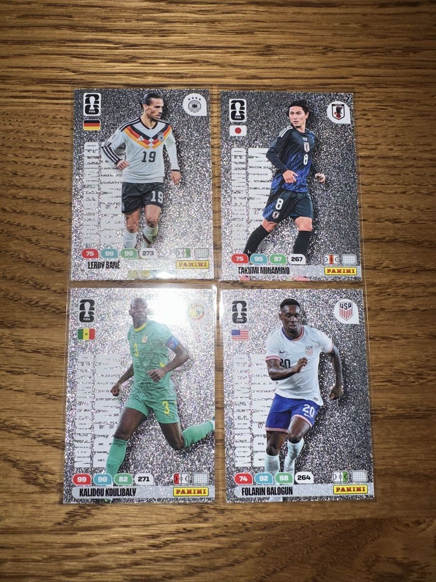 Panini Sammelbilder & Trading cards: 4 Premium Karten Adrenalyn XL – Neu (gemäss Beschreibung) aus Ostermundigen von hansuelipeterli