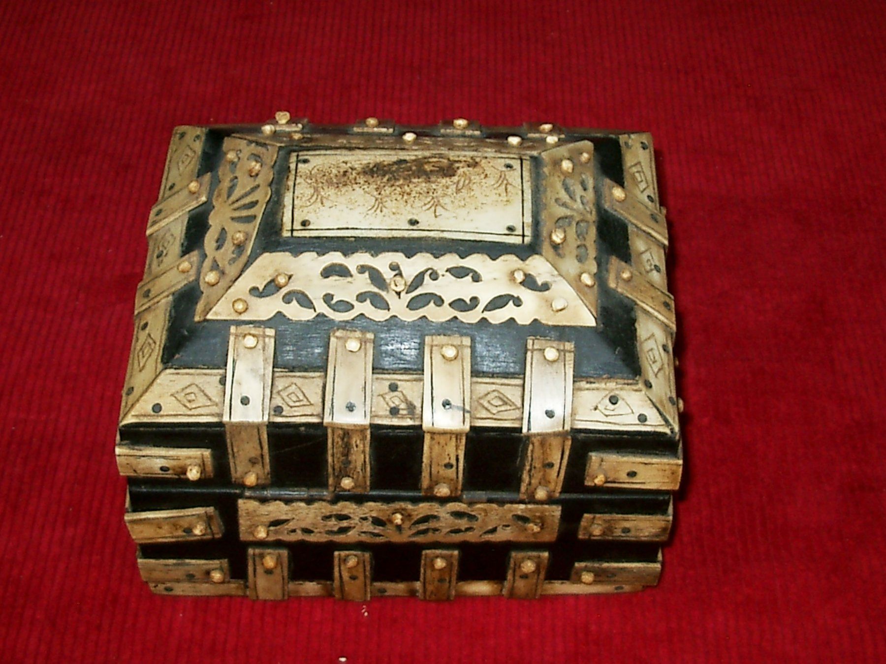 Barattoli: Anglo - Indische Schatulle mit Knochen Overlay - antik – Usato da Laupen ZH venduto da tonisculati