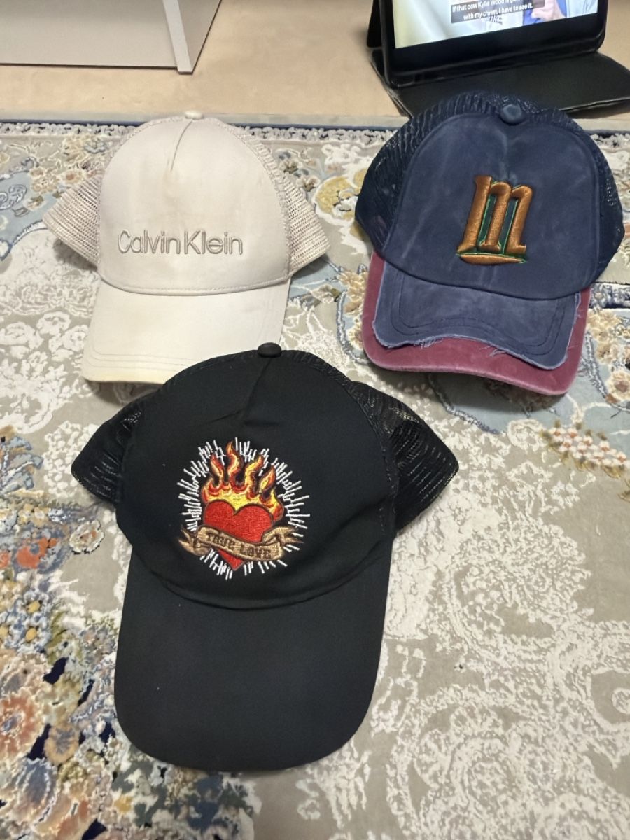 Autres vêtements & accessoires: Cap – D'occasion à Kilchberg ZH par Arman16