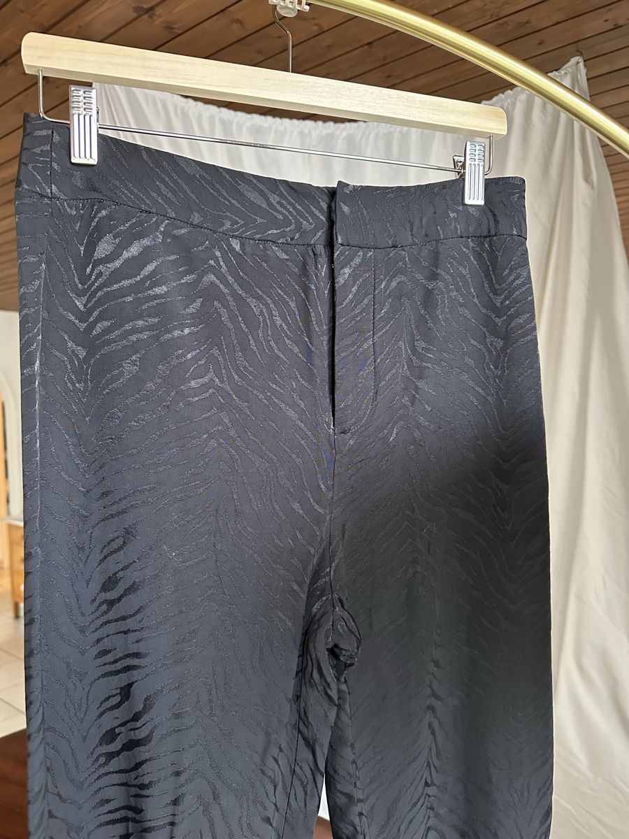 Pull&Bear Pantaloni: Pull&Bear Hose, Grösse M, schwarz mit Muster, elegant – Nuovo (secondo la descrizione) da Zürich venduto da san_828b
