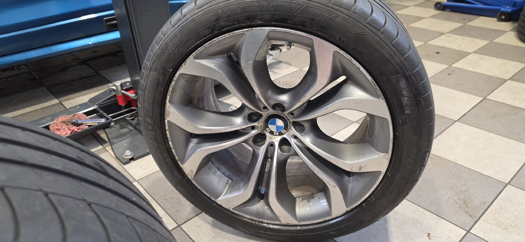 BMW Cerchioni: 4x jantes BMW X5 – Usato da Lausanne venduto da Ari-92
