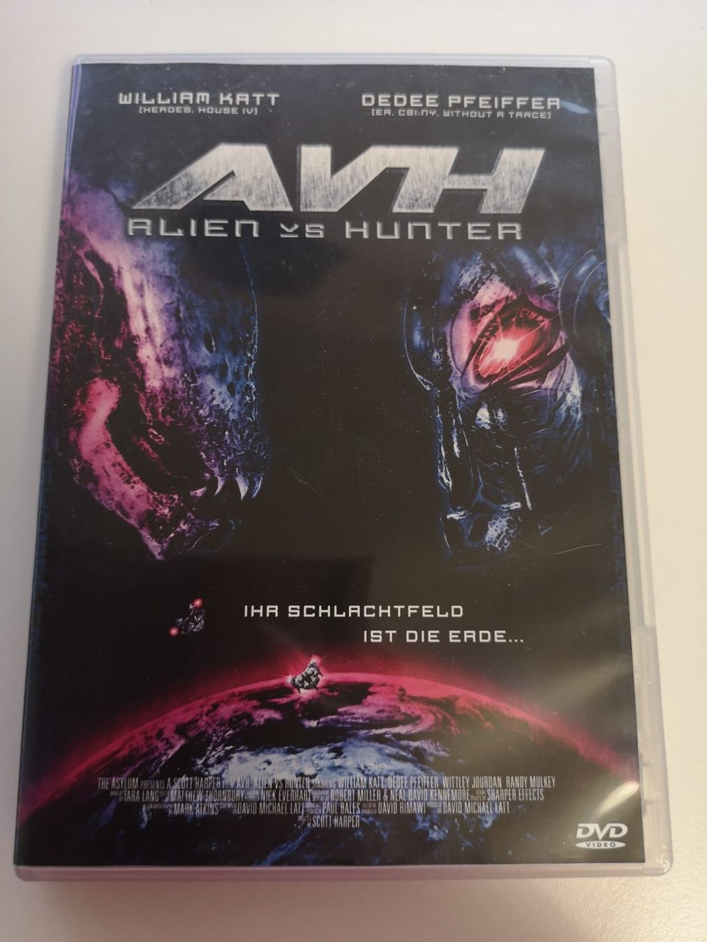 Alle DVDs: Alien VS Hunter – Gebraucht aus Herisau von Pokemon2025