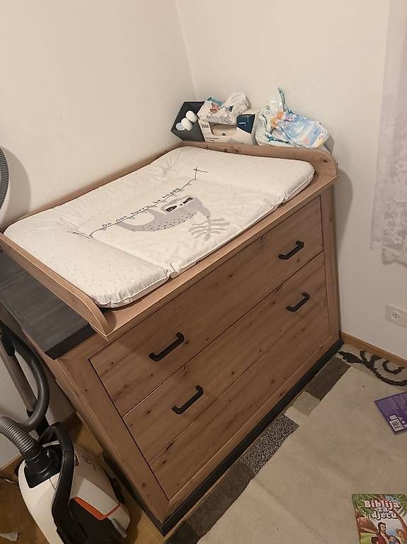 Tables à langer & accessoires: Wickelkommode – D'occasion à Steinen par sai_6jlx 1