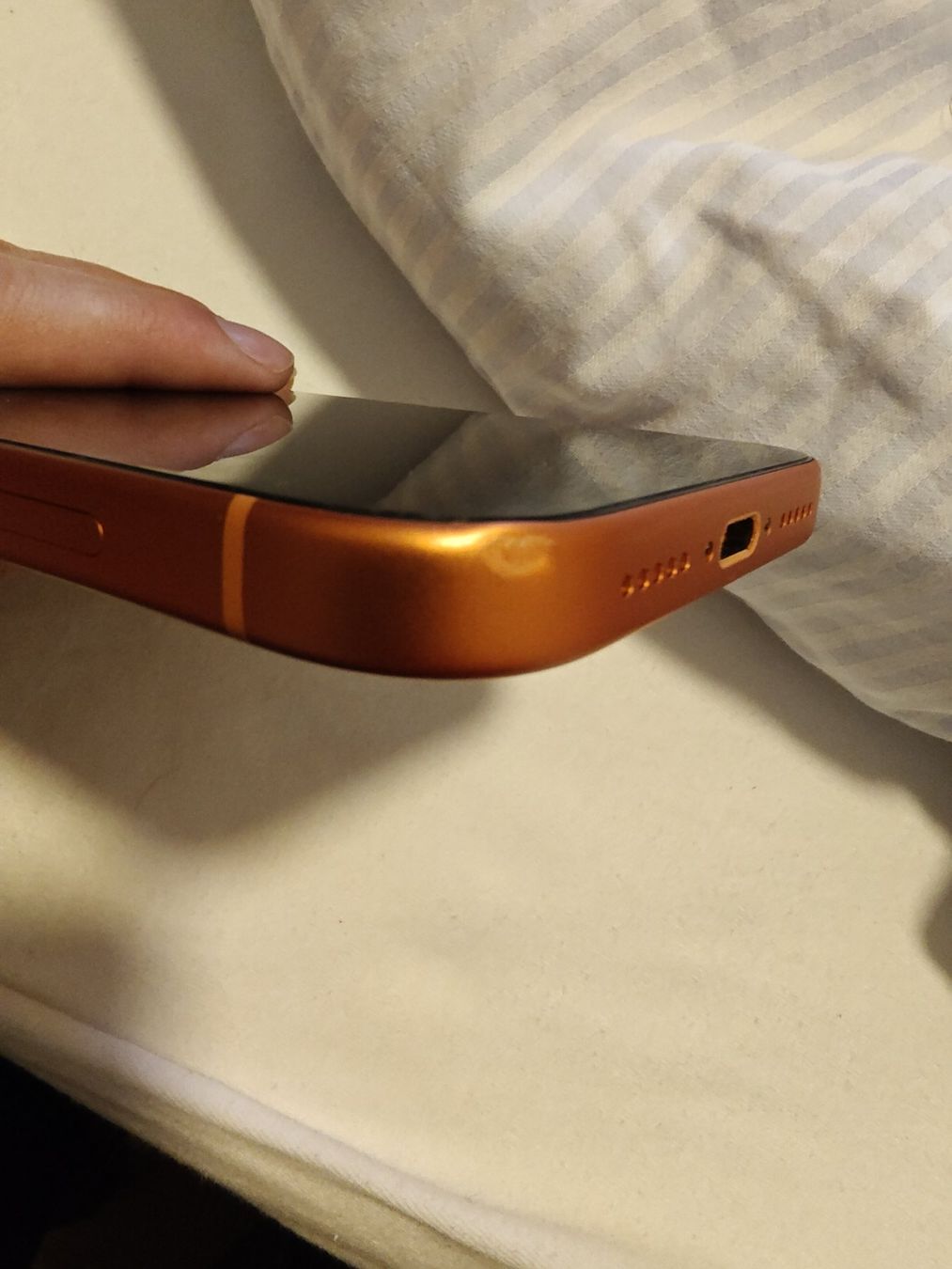 Apple Portables: Apple iPhone 17 Pro  Orange 256 GB – Neuf (Voir description) à Zürich par jch_xw8q 7