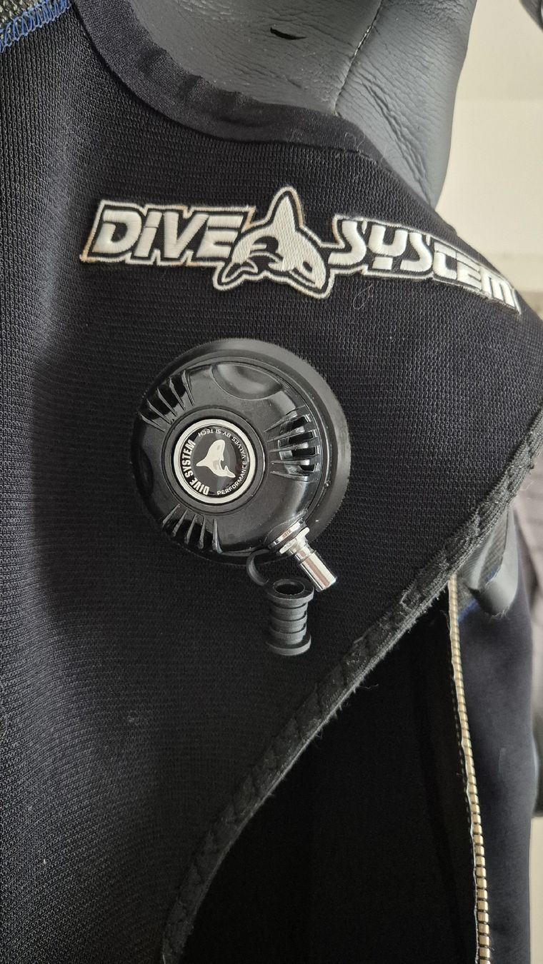 Mute per immersioni: Dive System Trockentauchanzug Herren S+ – Usato da Watt venduto da sarahZH1995 2