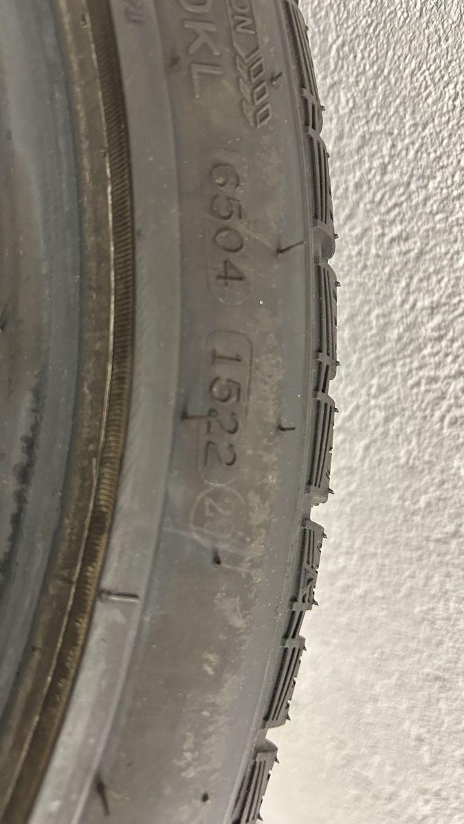 Altro in Scrittura & Disegno: 2 pneumatici invernali – Usato da Visp venduto da Dom87dom 3