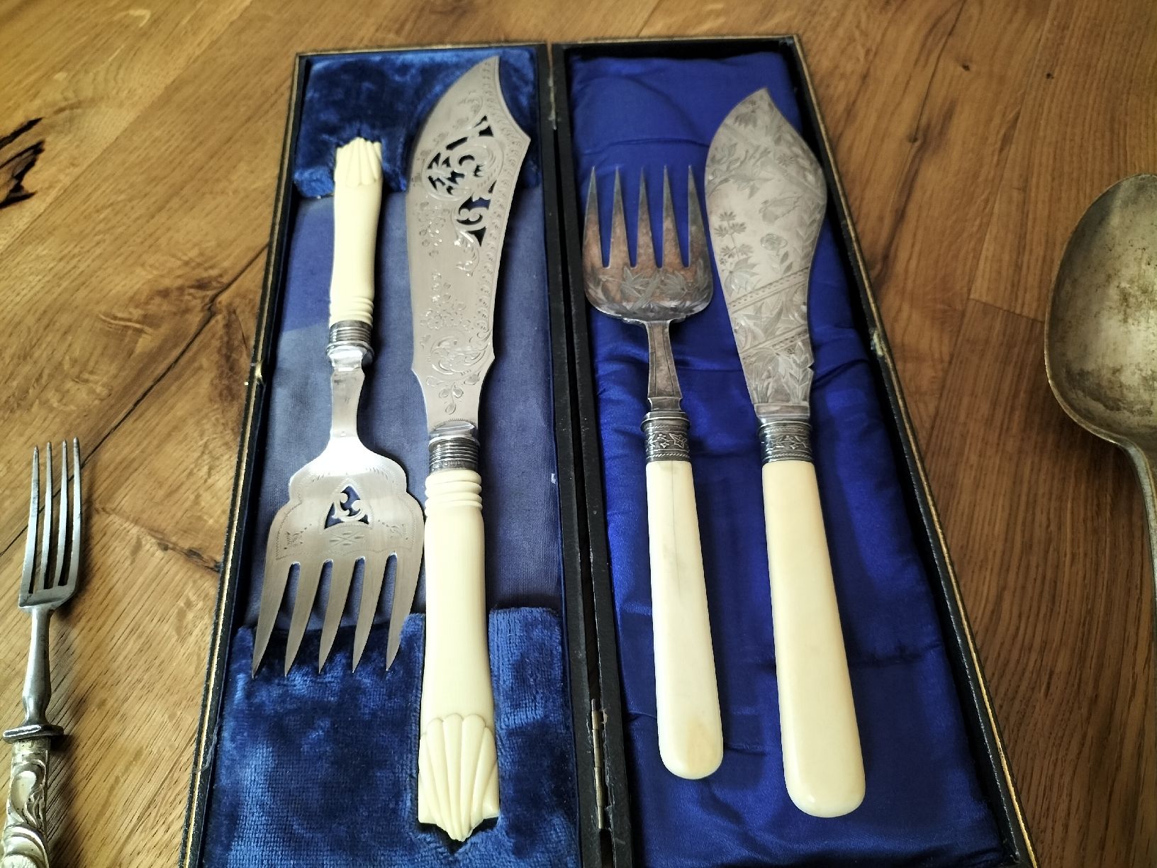 Set di posate: Antikes Besteck Lot / Versilbert – Usato da Müselbach venduto da pat_9c9w 1