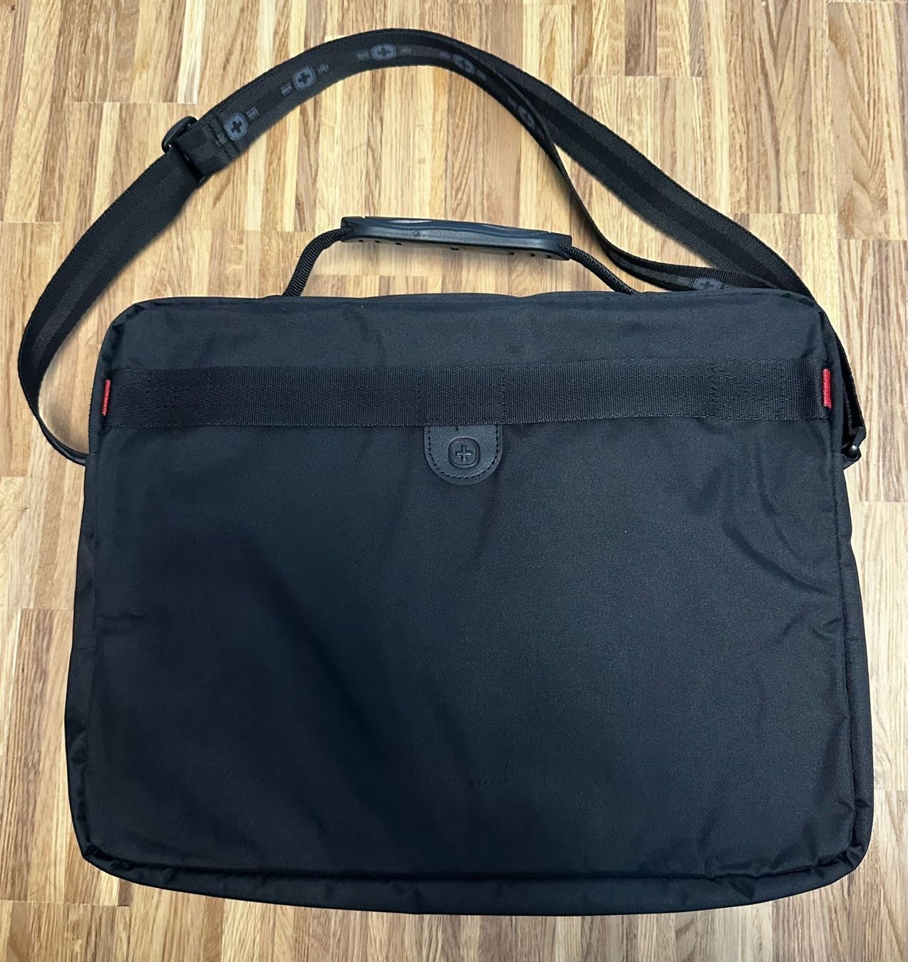 Borse: Laptoptasche schwarz mit Kreuz – Nuovo (secondo la descrizione) da Arth venduto da Lohmatt65 1