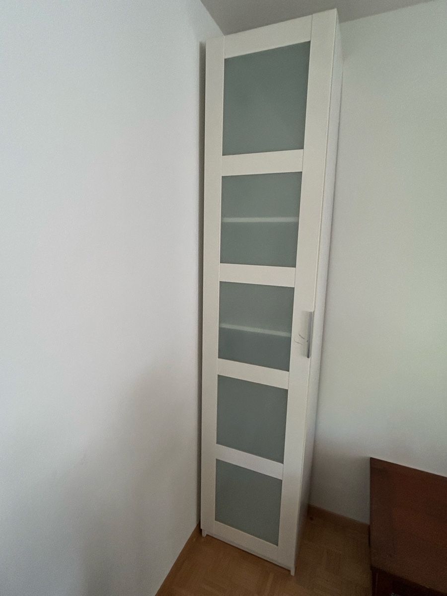 Armadi: Schrank weiss mit Glaselementen – Usato da Binningen venduto da drummer81