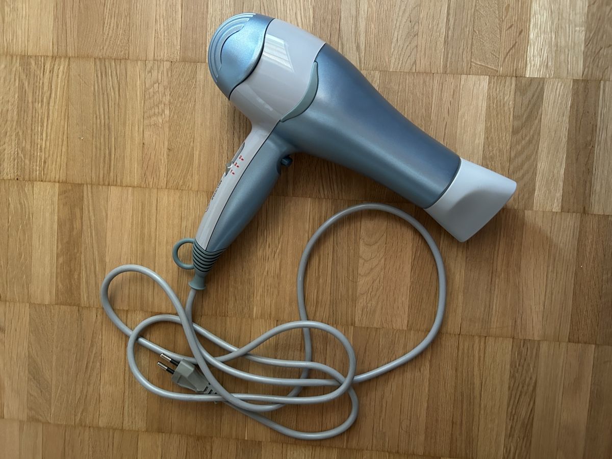 Föhn: Miostar Haarföhn Elegance 2000 W – Gebraucht aus Maur von Cambrino