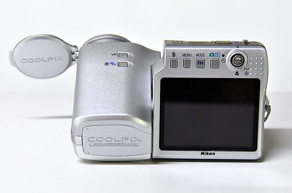 Kamera: Nikon Coolpix S10 – Gebraucht aus Winkel von stwstw 3