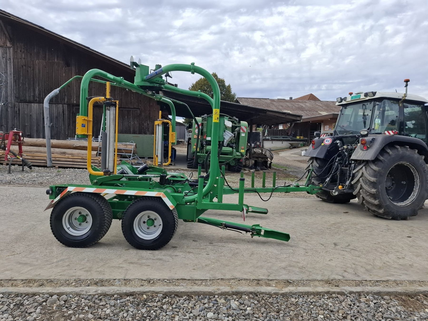 Tutte le macchine: Rundballenwickler Agronic 1022 – Usato da Boll venduto da Studer.c 2