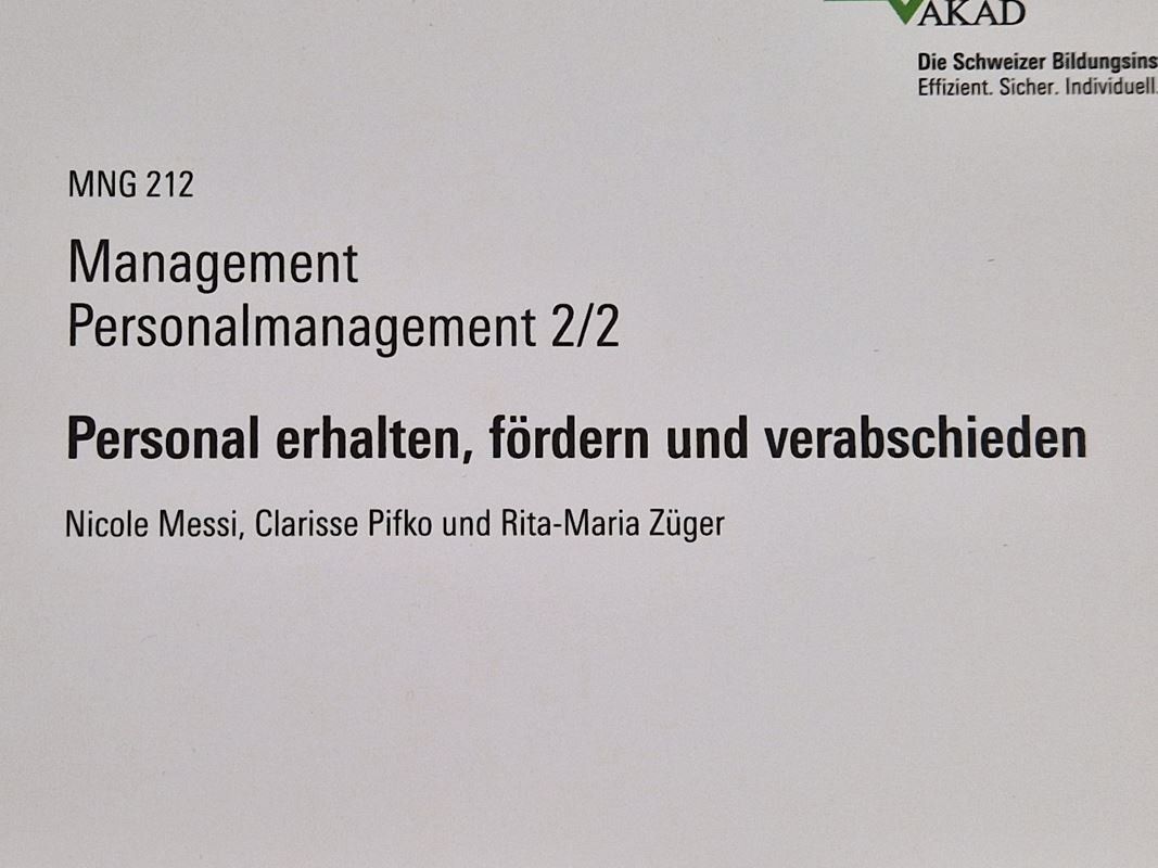 Livres: Kursprogramm (Personalmanagement) 2/2 Bücher – D'occasion à Muhen par Restwert_Muhen 3