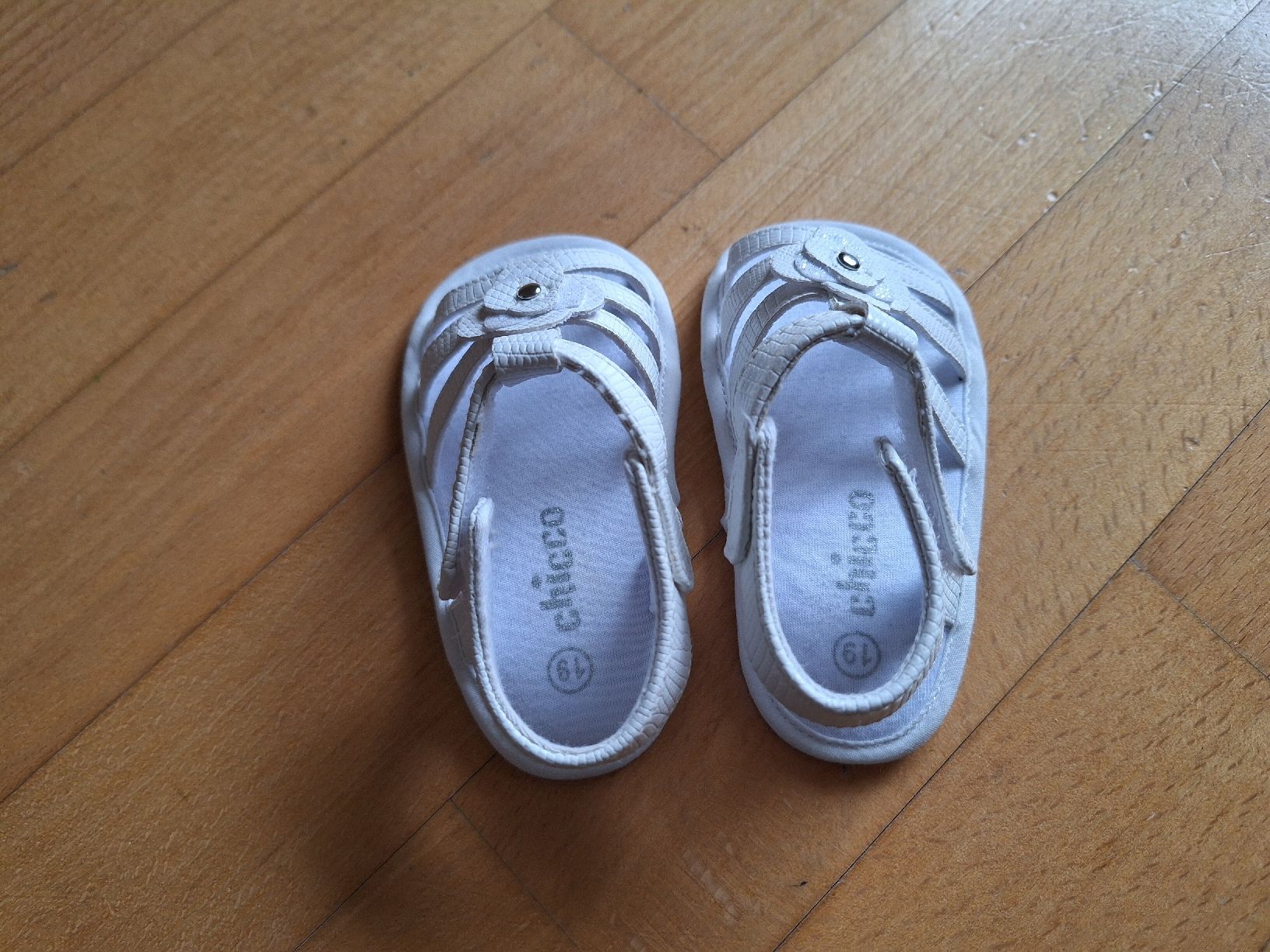 Chicco Scarpe per ragazze: weisse Sandalen von Chicco in Gr. 19 – Nuovo e nell'imballaggio originale da Oberrieden venduto da man_9tm2 1