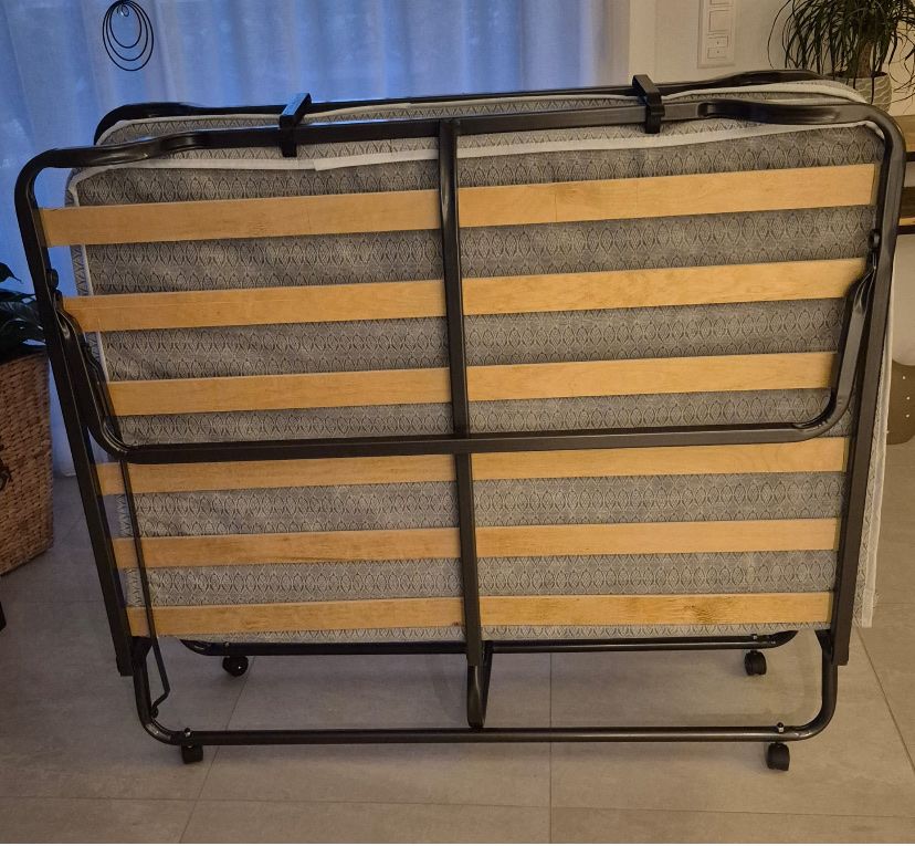 Lits: Klappbett  – D'occasion à Kappel SO par Ebimbo