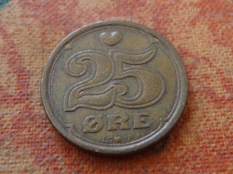 Toutes les monnaies: DANEMARK  25  Ore  1990 – D'occasion à Romanel-sur-Lausanne par Swift13 1