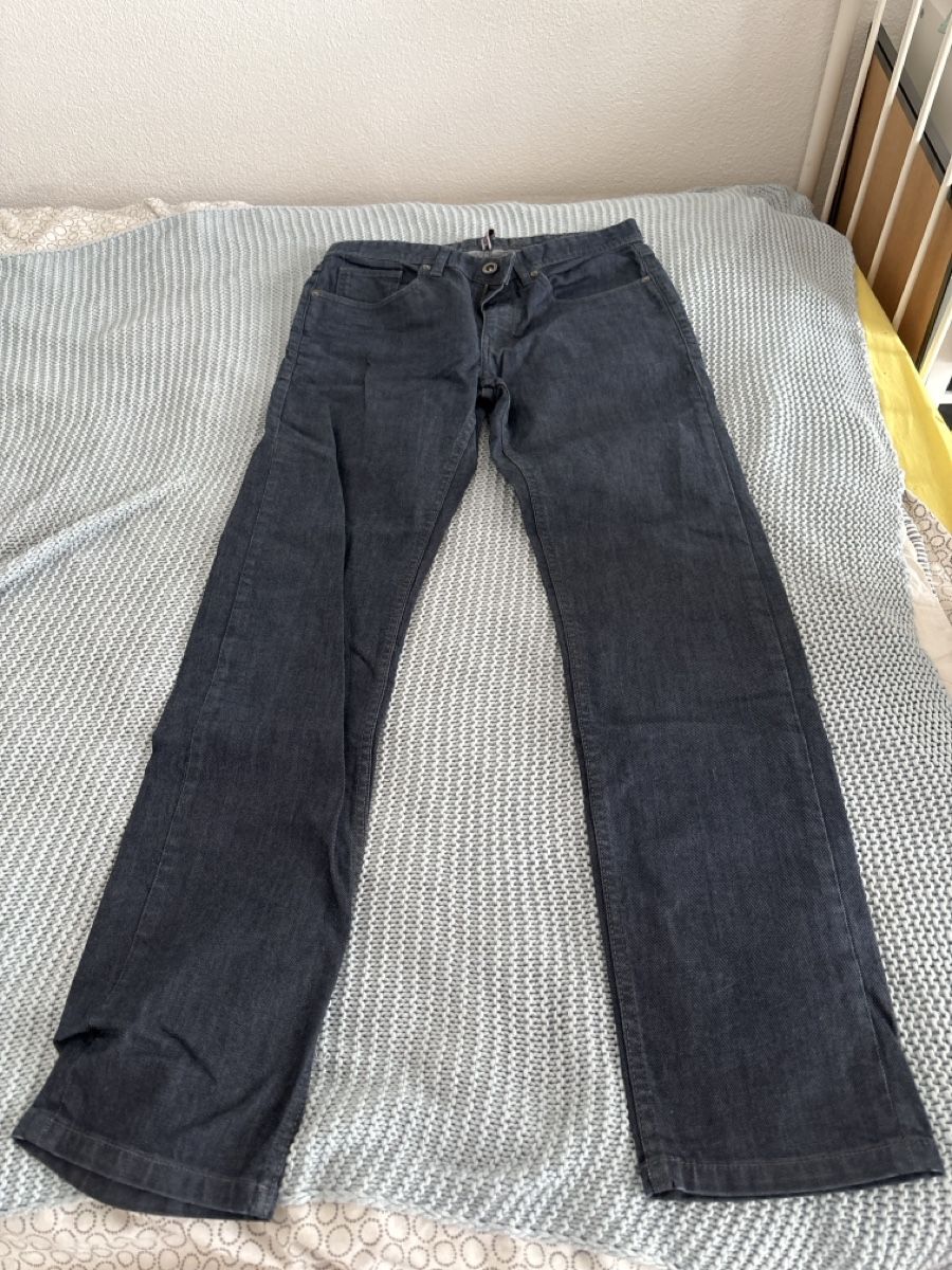 Lotti di vestiti: 4 Paar Jeans – Usato da Emmenbrücke venduto da Vicinolago 4