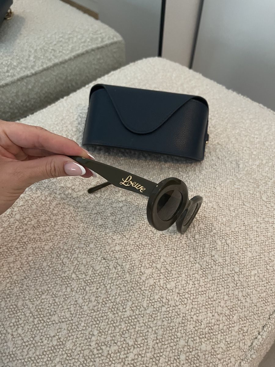 Loewe Occhiali & Lenti: Elegante Loewe Sonnenbrille mit Etui – Usato da Horgen venduto da JPR911 1