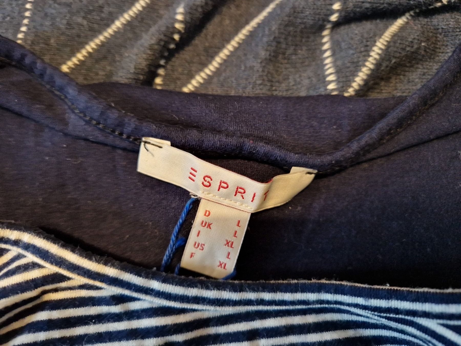 Esprit Maglioni & Felpe: Esprit Umstands Langarmshirt gestreift blau L – Usato da MUEHLAU venduto da ibo_5c7d 1