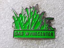 Ansteckpin 99: Das Wyne Center