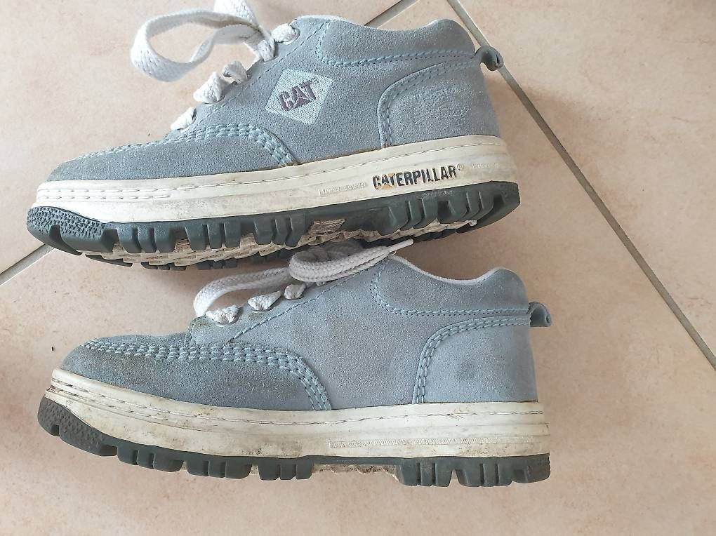 Damenschuhe: Chaussures femme CAT - Gr. 39 – Gebraucht aus Courtelary von Chauvesouris 1