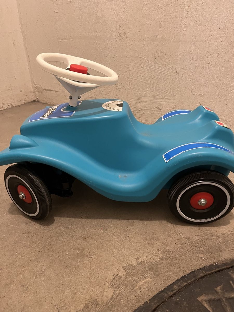 Veicoli per bambini: Bobby-Car blau gebraucht mit Aufklebern – Usato da Winterthur venduto da jea_y725 3