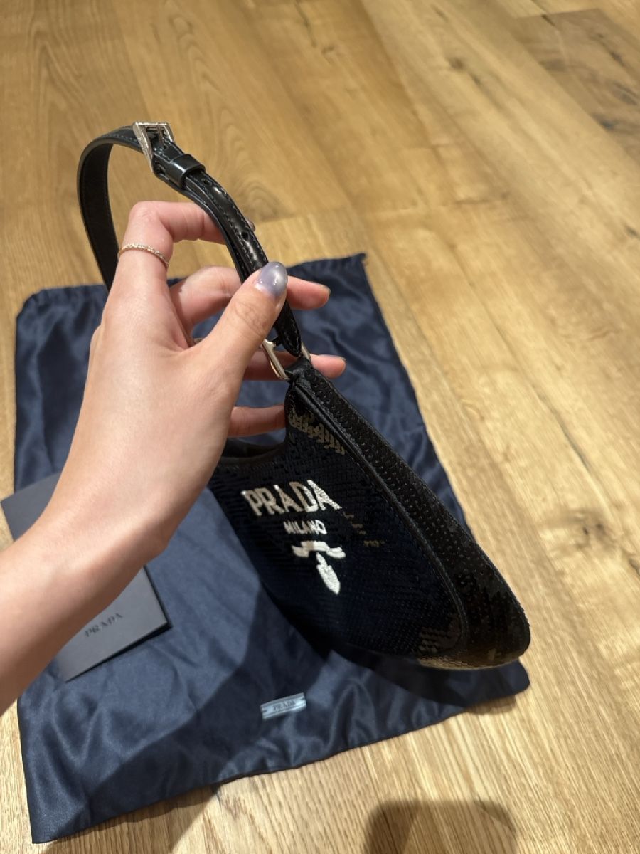 Prada Borse da donna: 100% ORIGINAL PRADA CLEO BAG SEQUIN – Usato da Küssnacht am Rigi venduto da Grittibaenz 2
