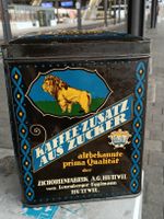 Alte Litho Blech Dose / Kaffee Zusatz aus Zucker AG Huttwil